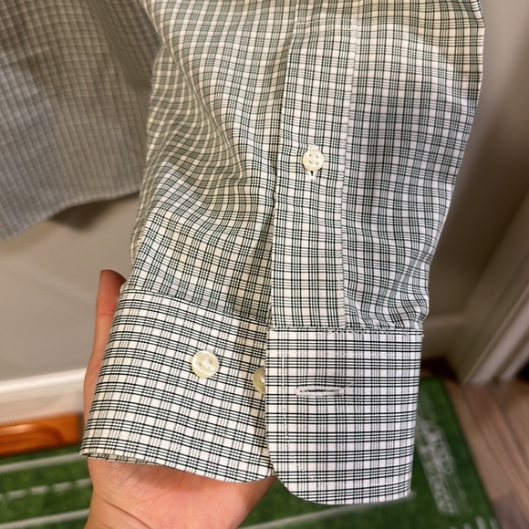 Brooks Brothers Green Button Down - Picture 4 of 4